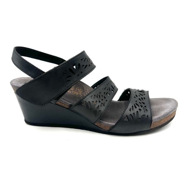 Aetrex Women's Lexi Laser Triple Strap Wedge Sandal - size 10 - Picture 1 of 11